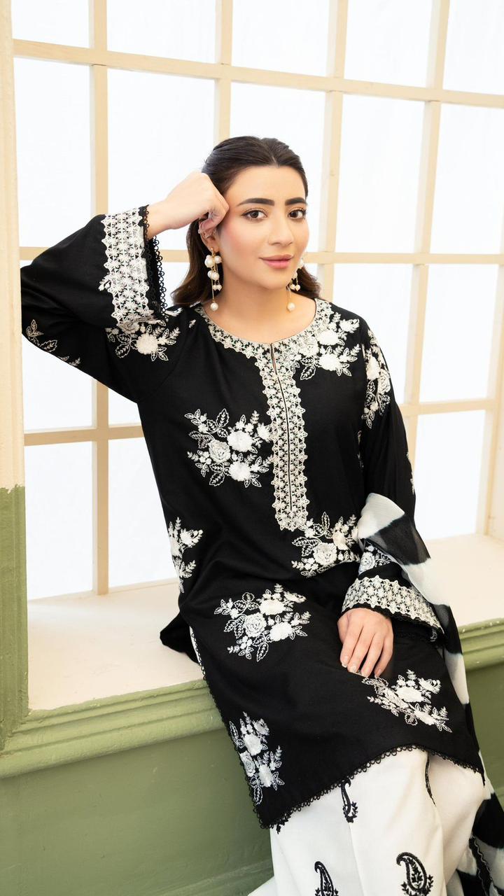 ZARA SHAHJAHAN   EMBROIDERED SUMMER LAWN 3pc